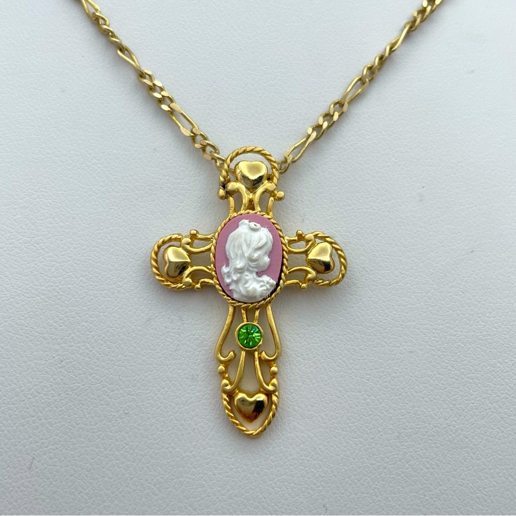 Beautiful Vintage Precious Moments Gold Tone Cameo Cross Necklace November